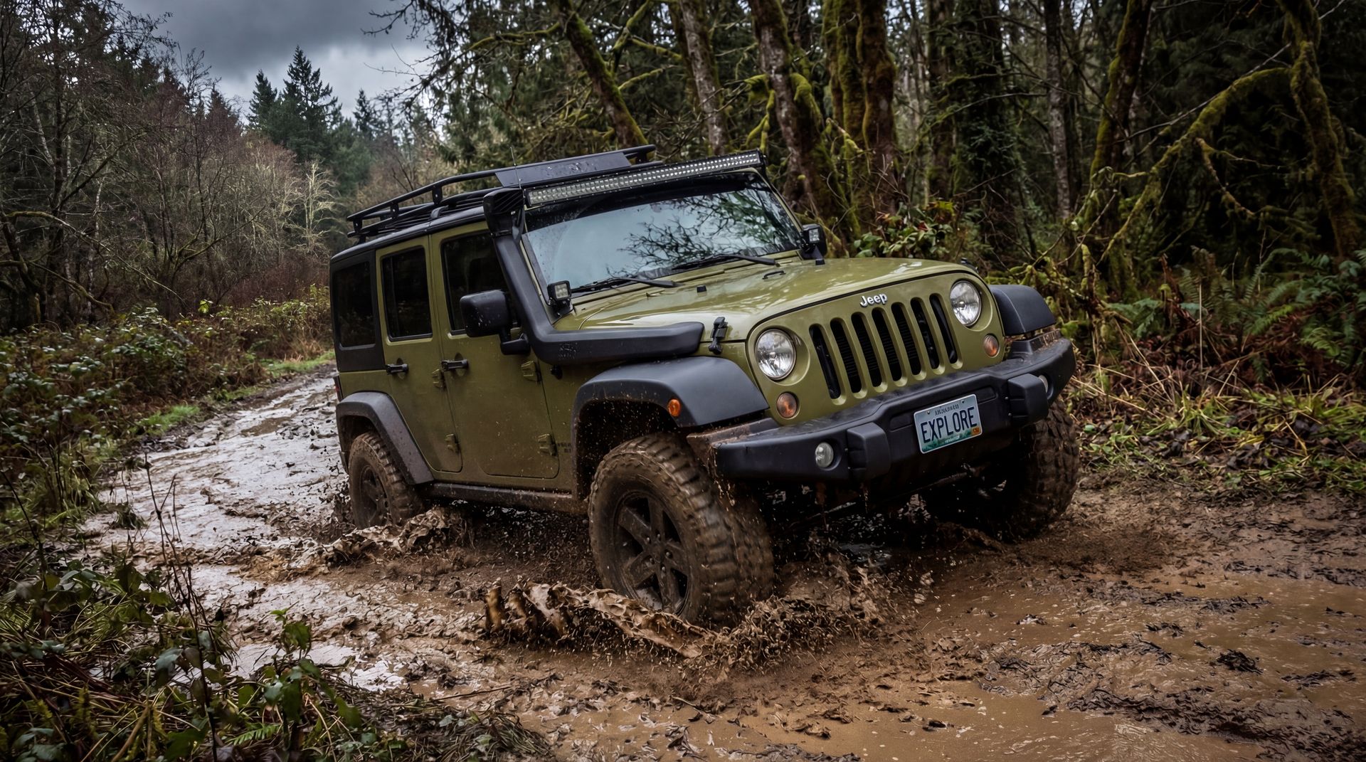 困困兔越野车视频：牧马人重度越野改装与泥地穿越测评